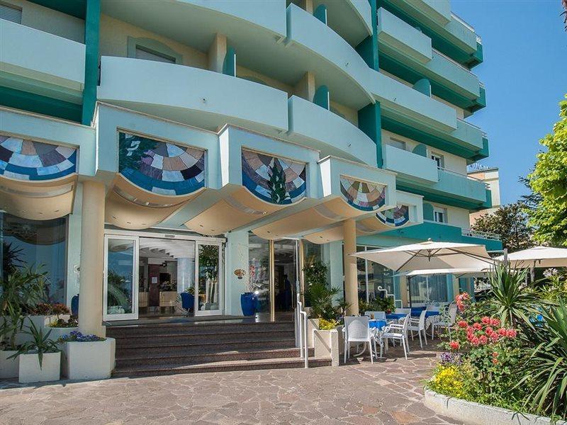 Hotel Losanna Gabicce Mare Exterior foto