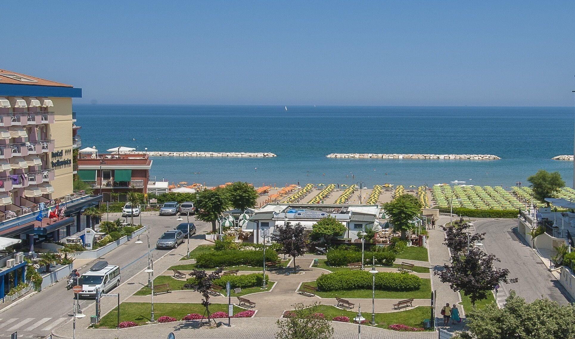 Hotel Losanna Gabicce Mare Exterior foto