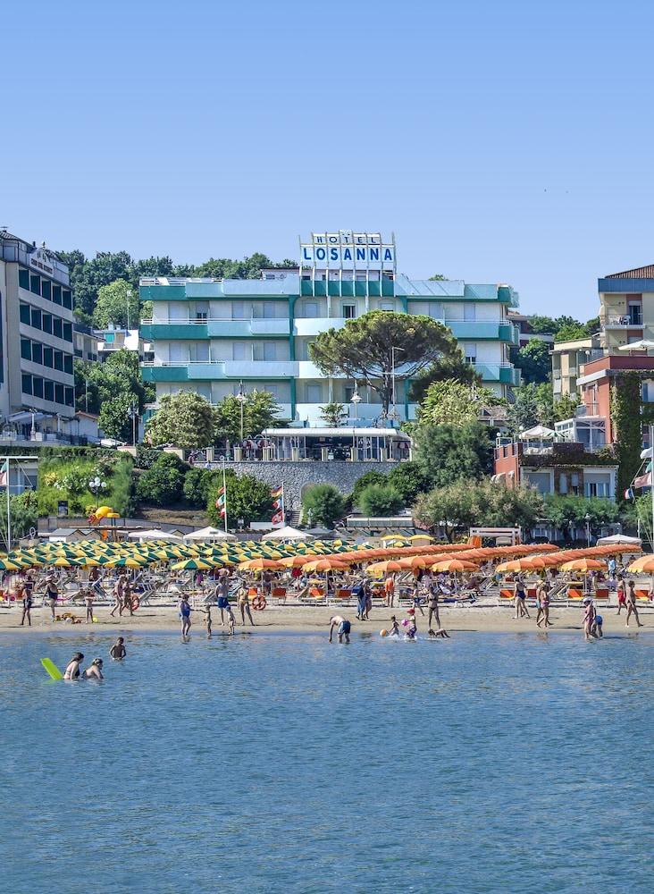 Hotel Losanna Gabicce Mare Exterior foto