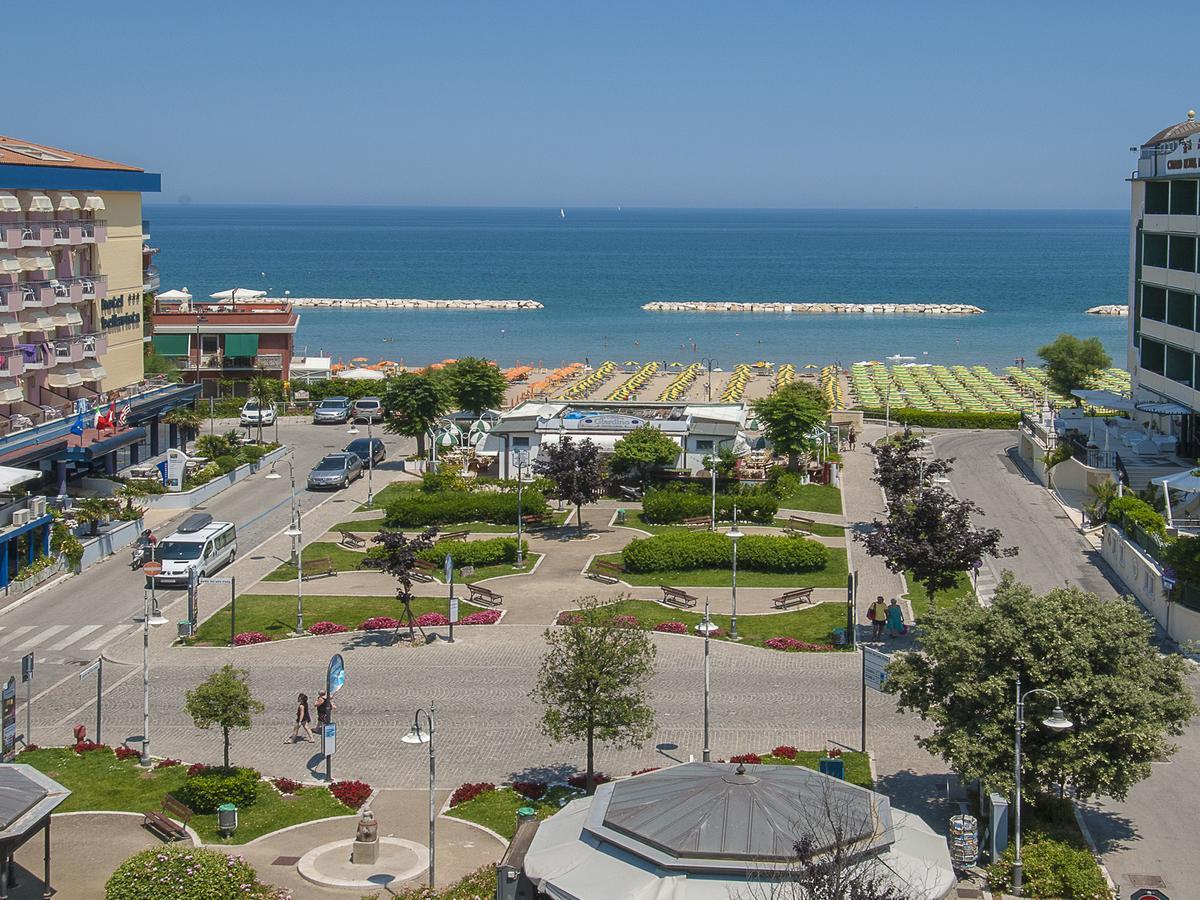 Hotel Losanna Gabicce Mare Exterior foto